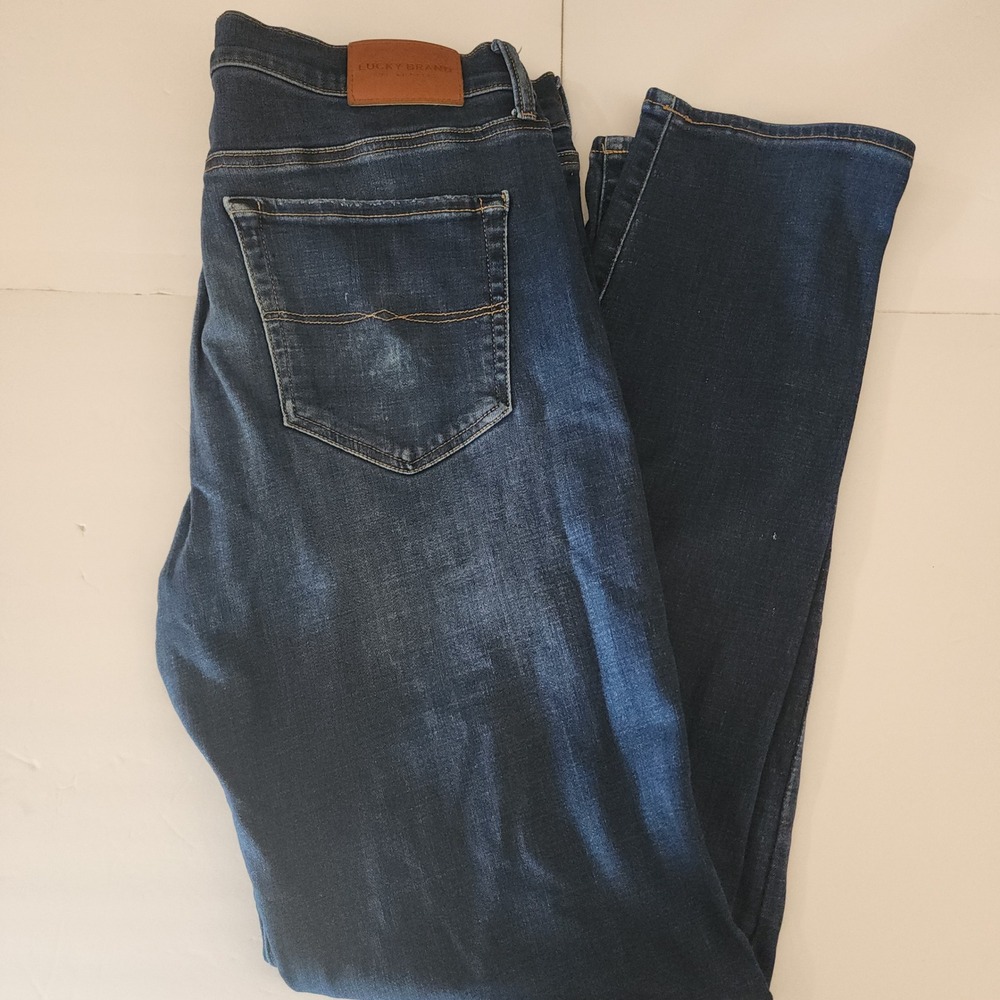 D25‎ Lucky Brand 121 Slim Straight Mens Jeans Dark Wash Distressed 36x34 Denim